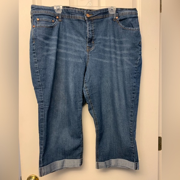 Faded Glory Denim - Faded Glory Women’s Plus jean capris 22w